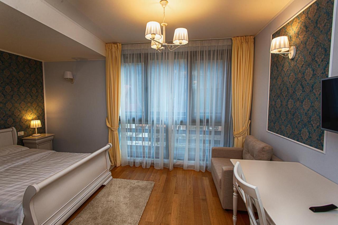 シナヤ Vila Imperial Bed & Breakfast エクステリア 写真
